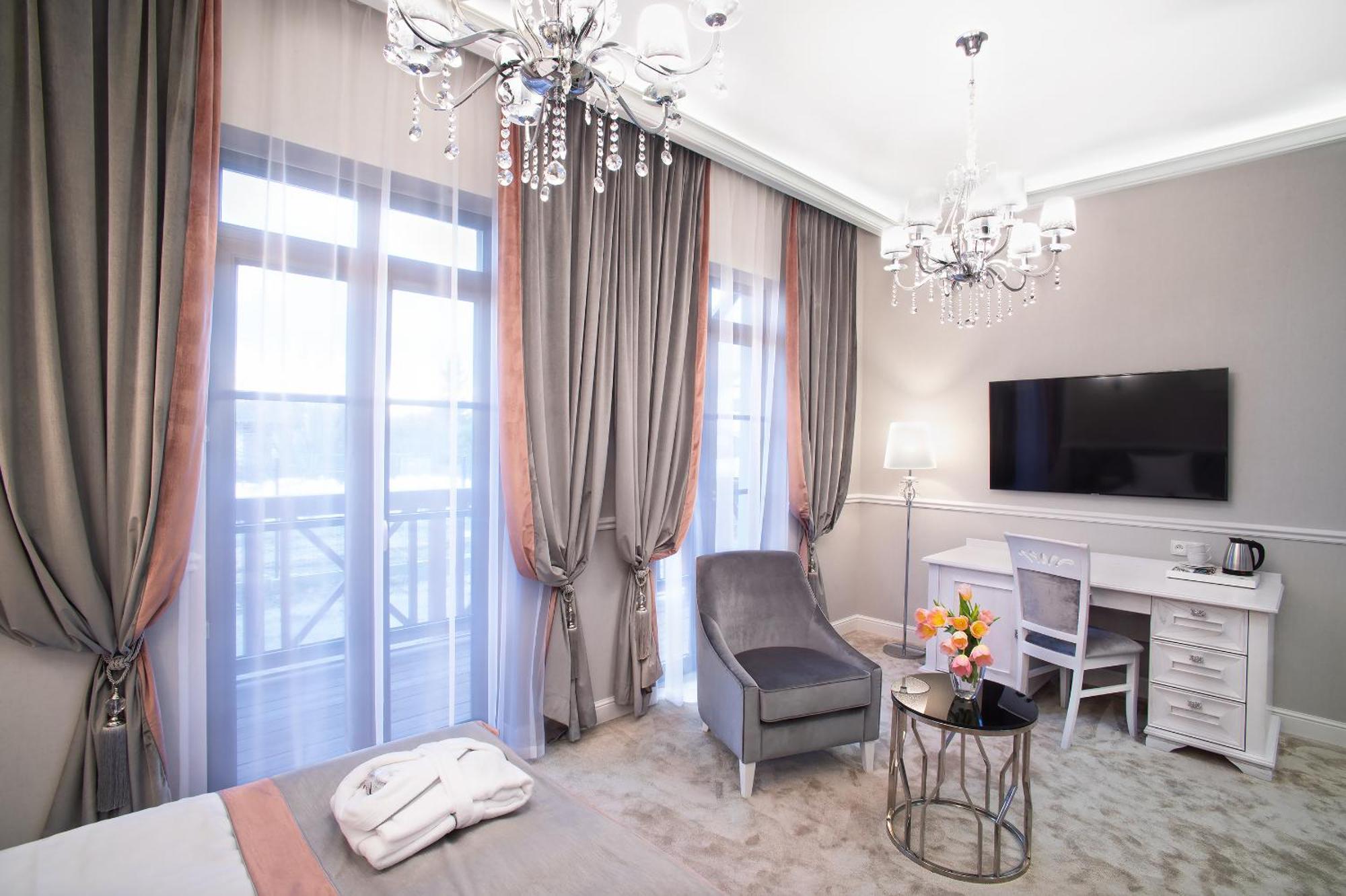 Boutique Odyseja & Spa Ciechocinek Exterior photo Suite
