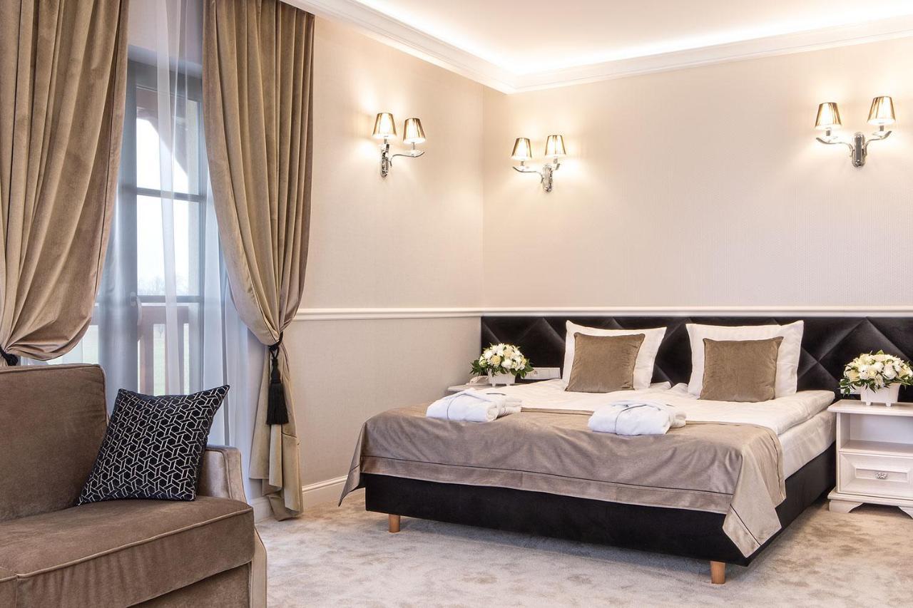 Boutique Odyseja & Spa Ciechocinek Exterior photo A bedroom at the hotel